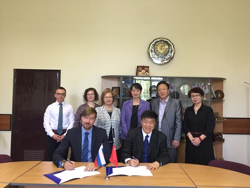 http://www.syuct.edu.cn/__local/8/1E/F2/5E195EF1B659EC432C8479311AA_C8B6BCB4_131E0.jpg?e=.jpg